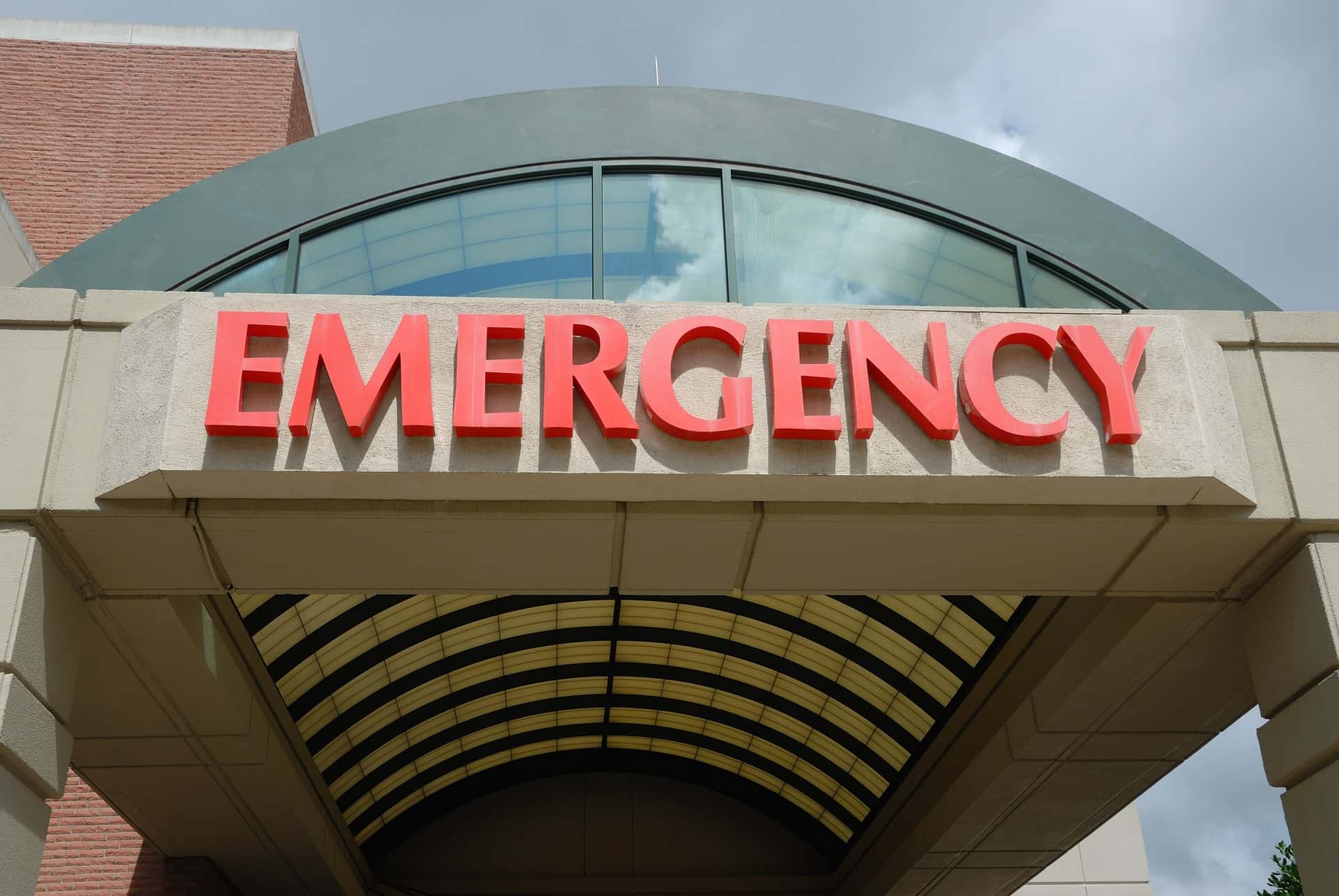 hospital-1636334_1920-jpg