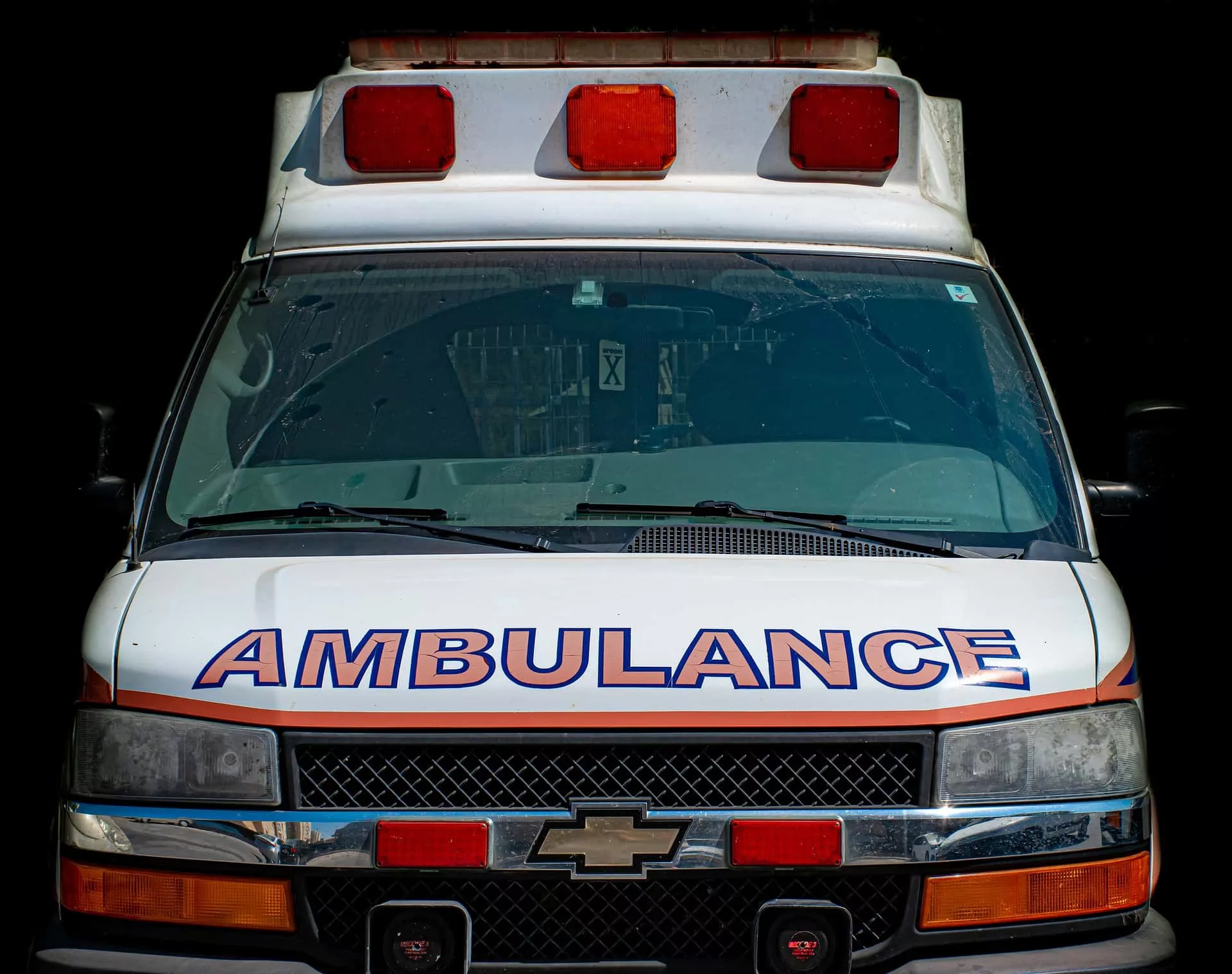 ambulance-4504675_1920-jpg-12