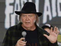 Neil Young talks onstage at the 2018 Farm Aid press conference. Hartford^ CT - September 22^ 2018