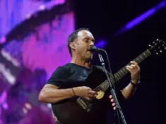 Dave Matthews Band singing at rock in rio 2019 RIO DE JANEIRO^ BRAZIL^ SEPTEMBER^ 29^ 2019
