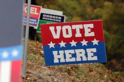 vote-here-dodgertonskillhause-on-moguefile-jpg-7