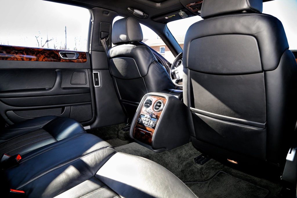 bentley-inside-2