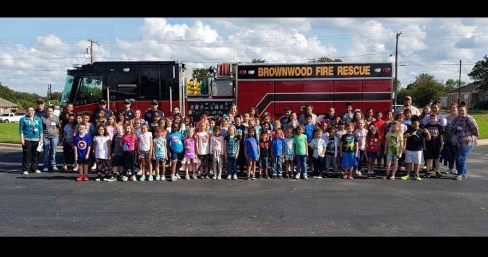 Brownwood Fire Department Presents Safety Tips to Latch Key Program