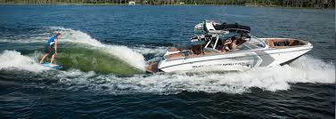 wake-surf-boat