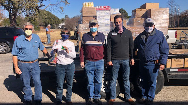 Pecan Valley Kiwanis Club, Early Key Club deliver Christmas boxes - Vimarsana News