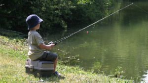 kid-fishing