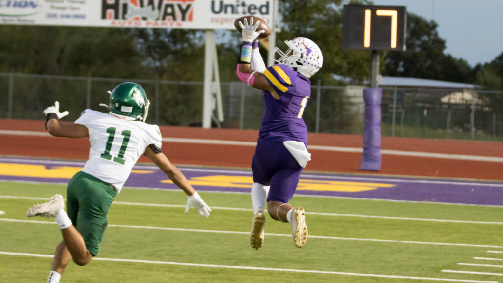 Breckenridge surprises Early, 37-20, as Longhorns remain winless in district - Vimarsana News