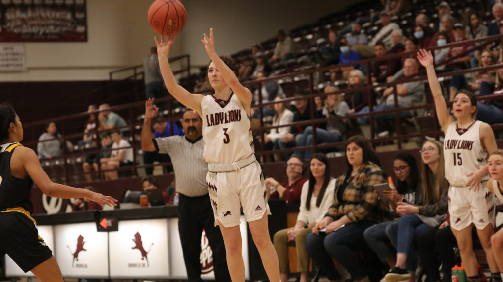 Lady Lions maul Gatesvile, 72-24, for first district victory - Vimarsana News