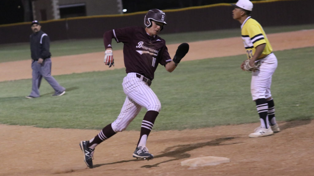 Lions unable to hold late lead as Stephenville rallies for 5-4, nine-inning win - Vimarsana News