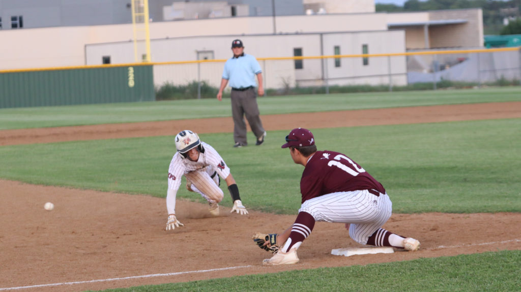 Eight-run fifth inning foils Lions in 10-1 bi-district loss to Vernon - Vimarsana News