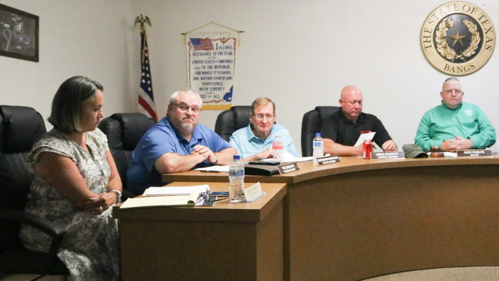 Splash pad, tax rate, third police officer among items discussed at ...