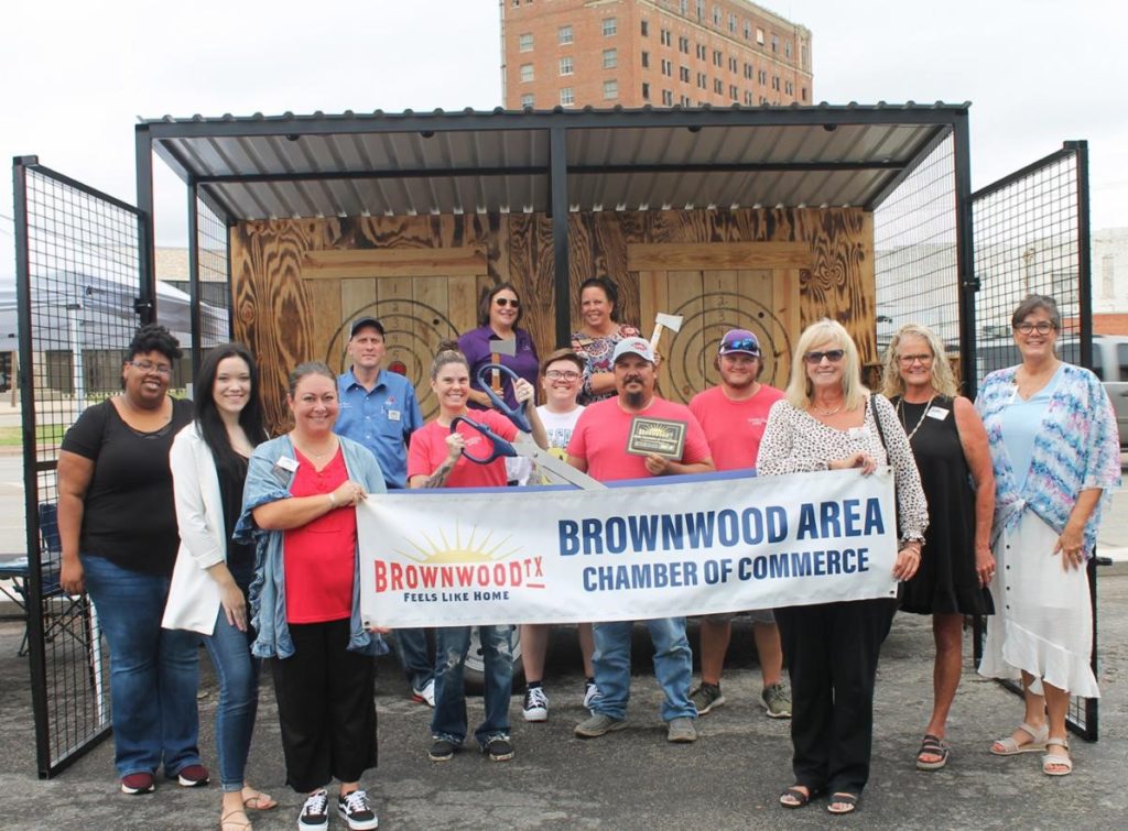 Chamber holds ribbon cutting for Twisted Axes - Vimarsana News