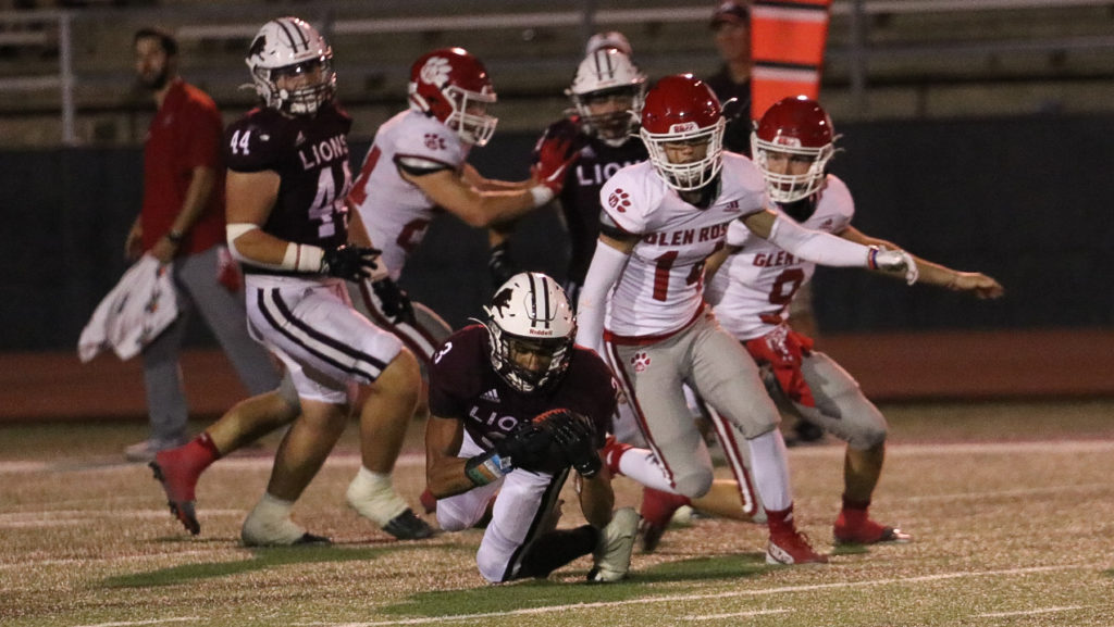Lions grind out 17-3 victory over previously unbeaten Glen Rose - Vimarsana News