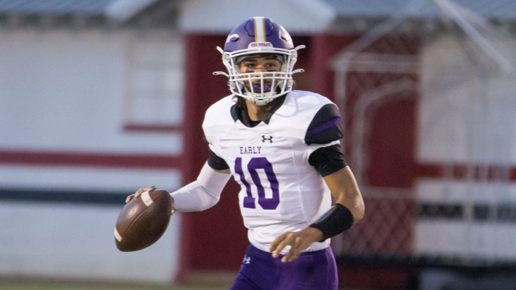 Early outlasts Brady, 41-27, to remain undefeated in district - Vimarsana News