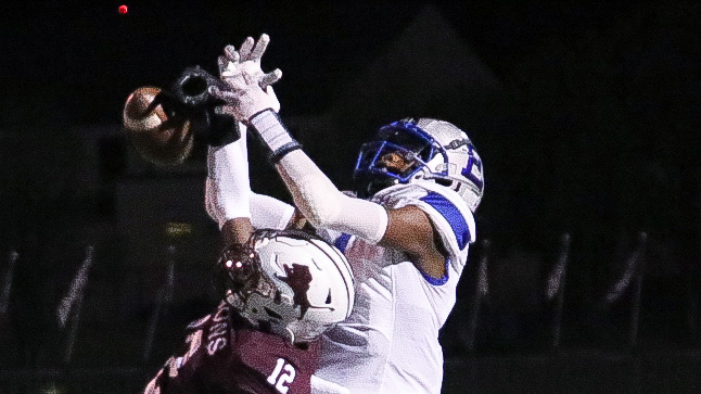 Outright district title at stake as No. 10 Lions make long trek to Andrews - Vimarsana News