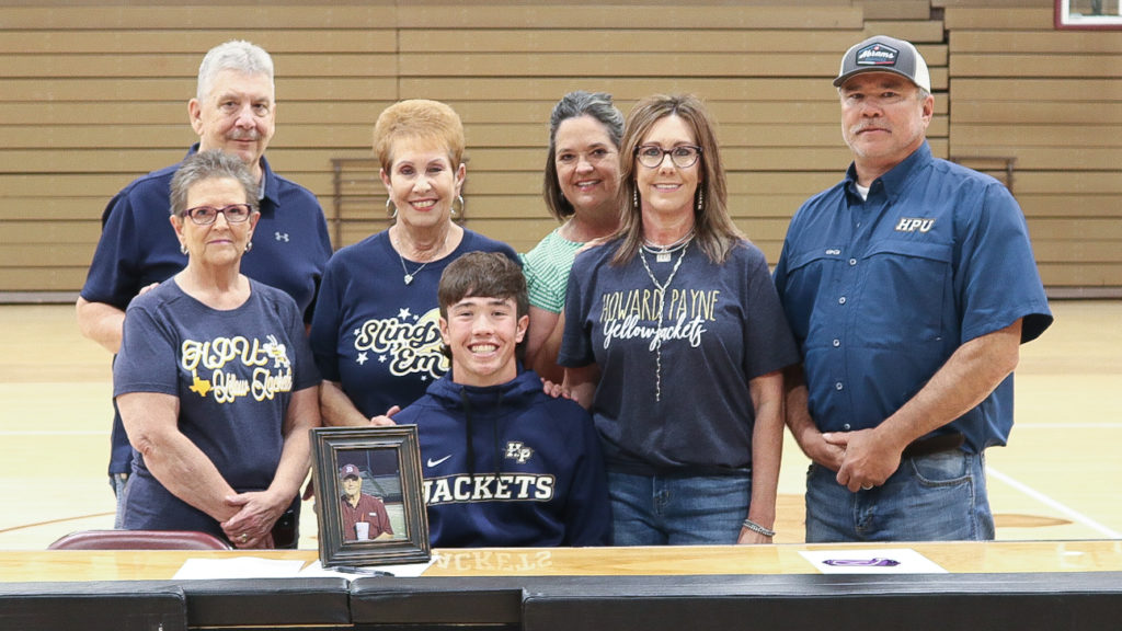 BHS SIGNING DAY Case Markham to suit up for Howard Payne football