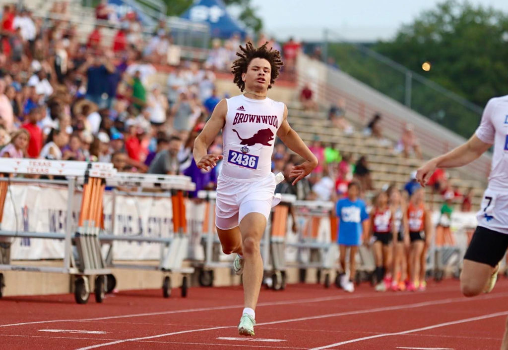 Lion Tyse Savage finishes 7th in the 4A boys 200 meters | Brownwood News