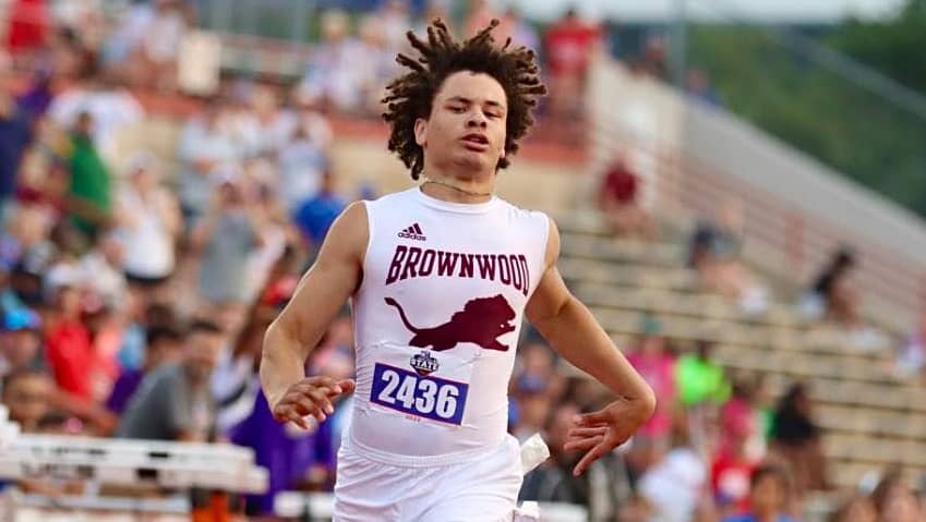 Lion Tyse Savage finishes 7th in the 4A boys 200 meters 