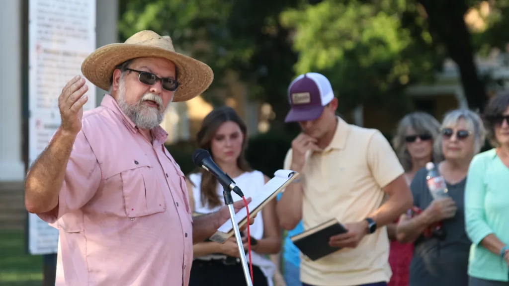 Save Harrison House rally opposes HPU's sale, relocation plan - Vimarsana News