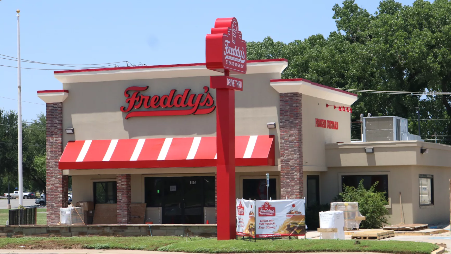 Freddy's Frozen Custard and Steakburgers restaurant plans April 12 opening  in south Fargo - InForum