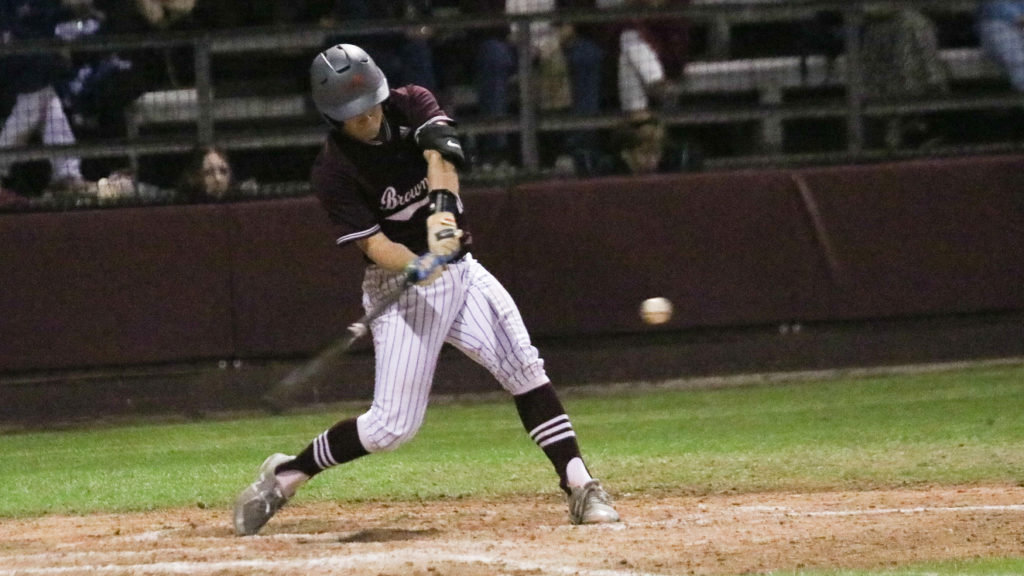 No. 8 Lions double up Mineral Wells, 6-3, for 11th straight victory
