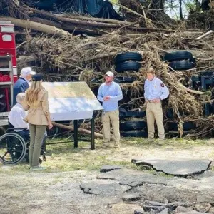 trump-abbott-noem-flood-edited