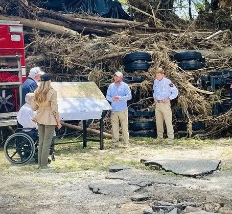 trump-abbott-noem-flood-edited