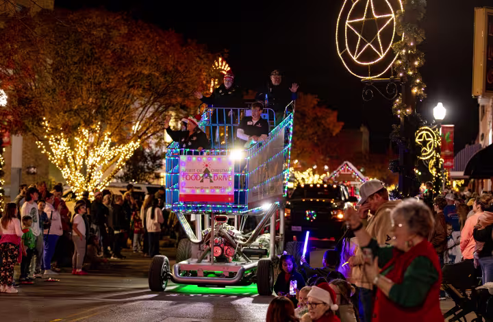 christmas-parade-11-30-23-56-small_ed7ef124-b1f8-5653-bfde502e2d18e65d_ed869837-b90d-6bfc-f9f27c4a5c0fe787