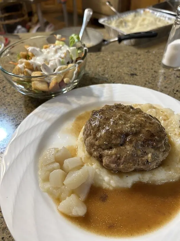 nacolh-vickrey-smothered-ground-oryx-and-gravy-its-what-was-for-dinner