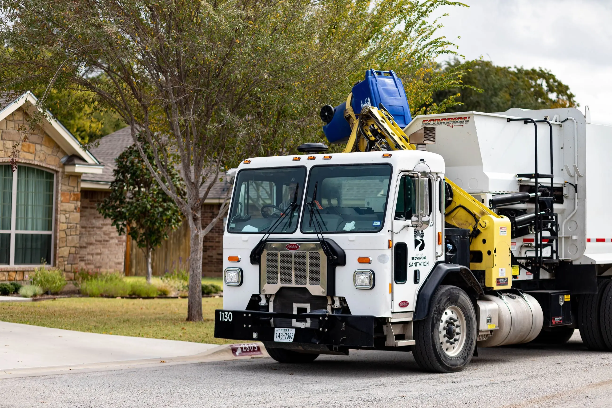 city-of-brownwood-trash-truck