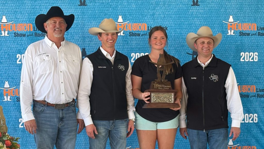 Kayli DeVusser earns multiple awards at Houston Livestock Show and Rodeo