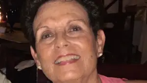 linda-sloan-business-notice-photo