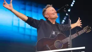 chris-tomlin-reschedule-002