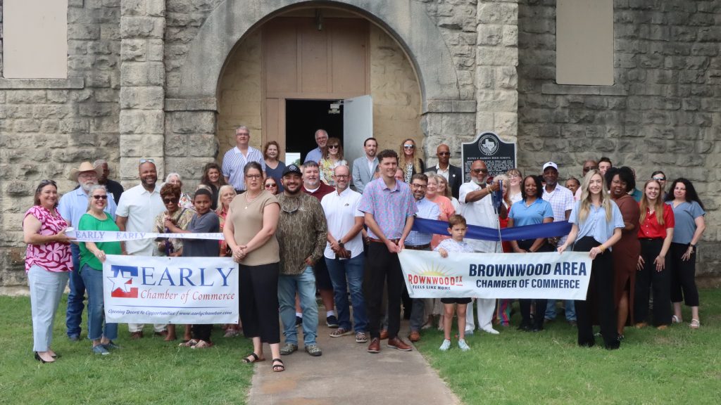Read more about Brownwood, Early chambers hold joint ribbon cuttings for Rufus Hardin Heritage Center