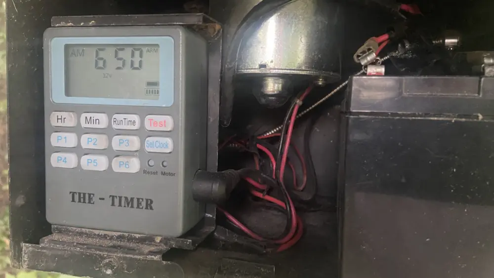 feeder-timer-luke