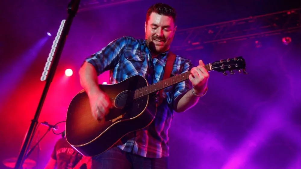 Chris Young performs in concert at the Best Buy Theater on November 14^ 2014 in New York City.
