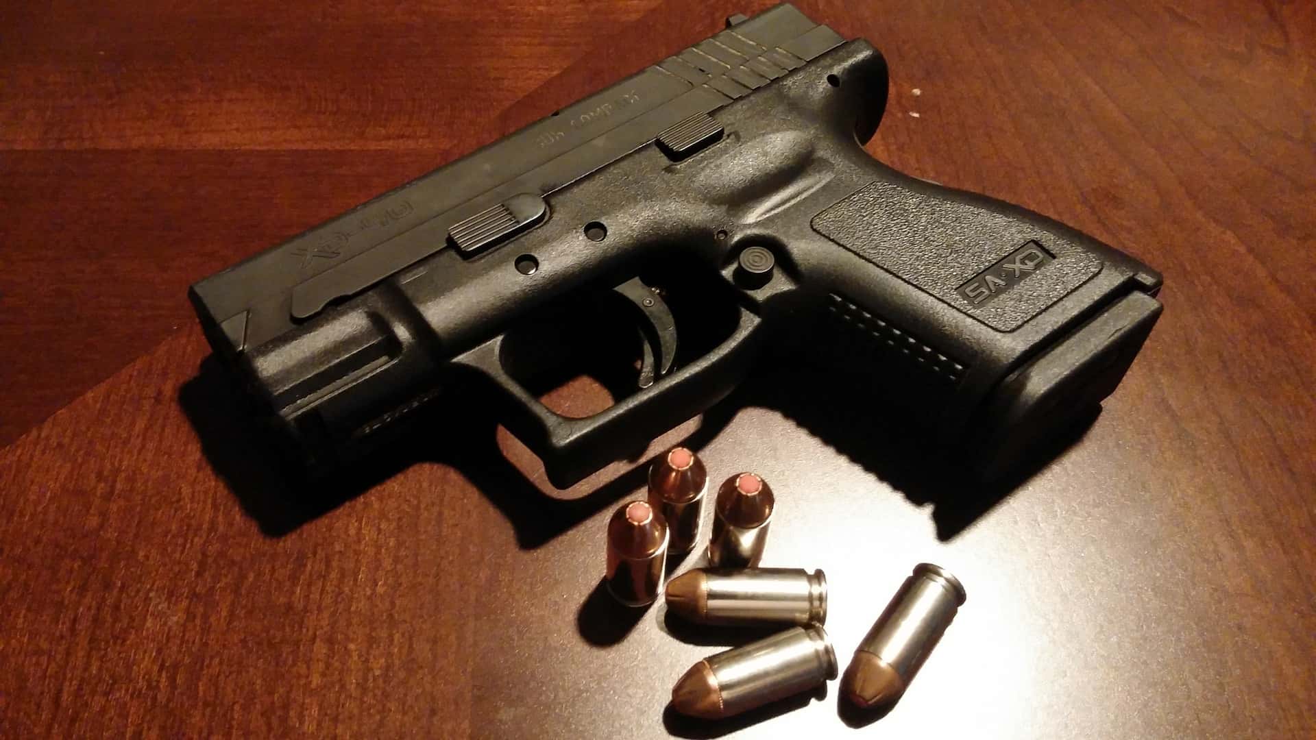 handgun-231699_1920-jpg-15