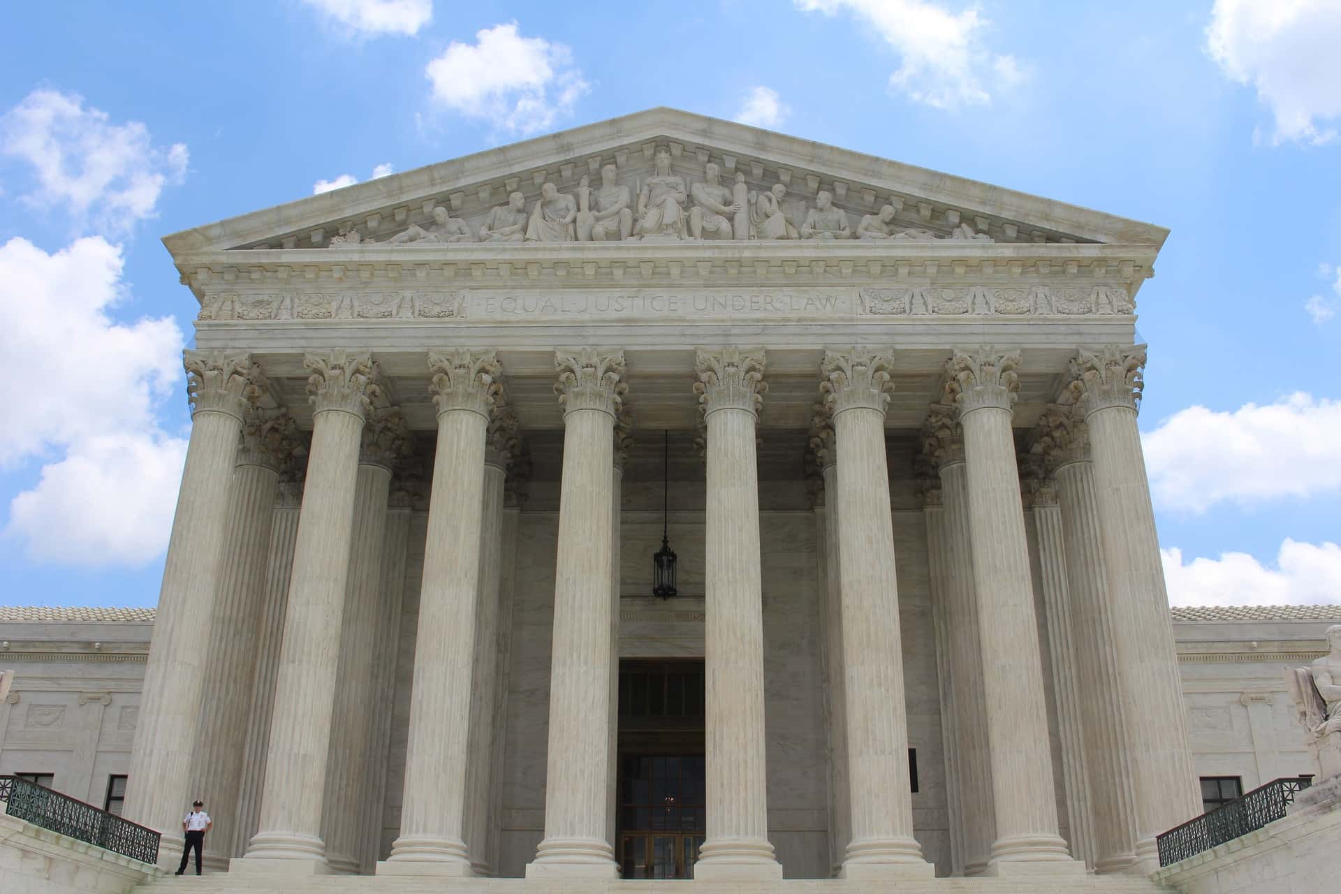 supreme-court-building-1209701_1920-jpg-6