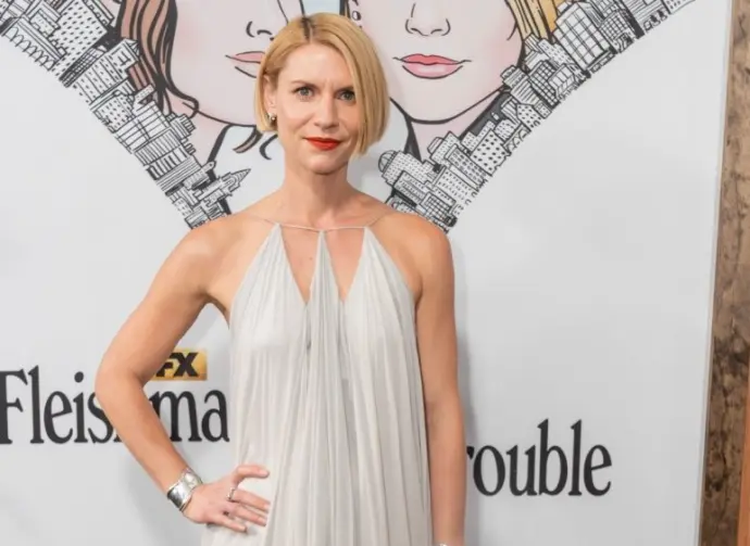 Claire Danes wearing dress by Zac Pozen attends Hulu FX’s Fleishman Is In Trouble at Carnegie Hall in New York on November 7^ 2022