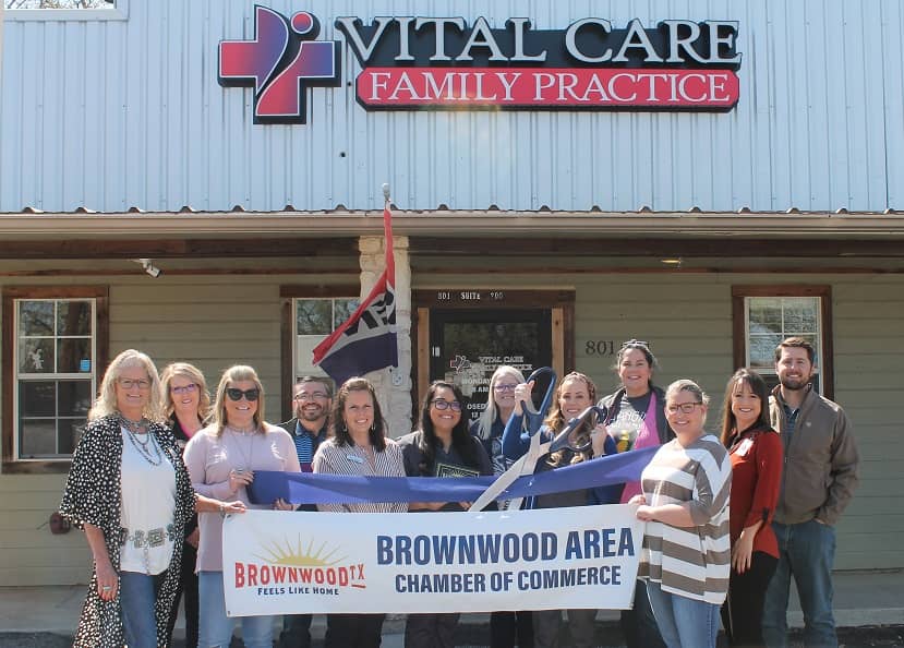 ribbon-cutting-for-vital-care