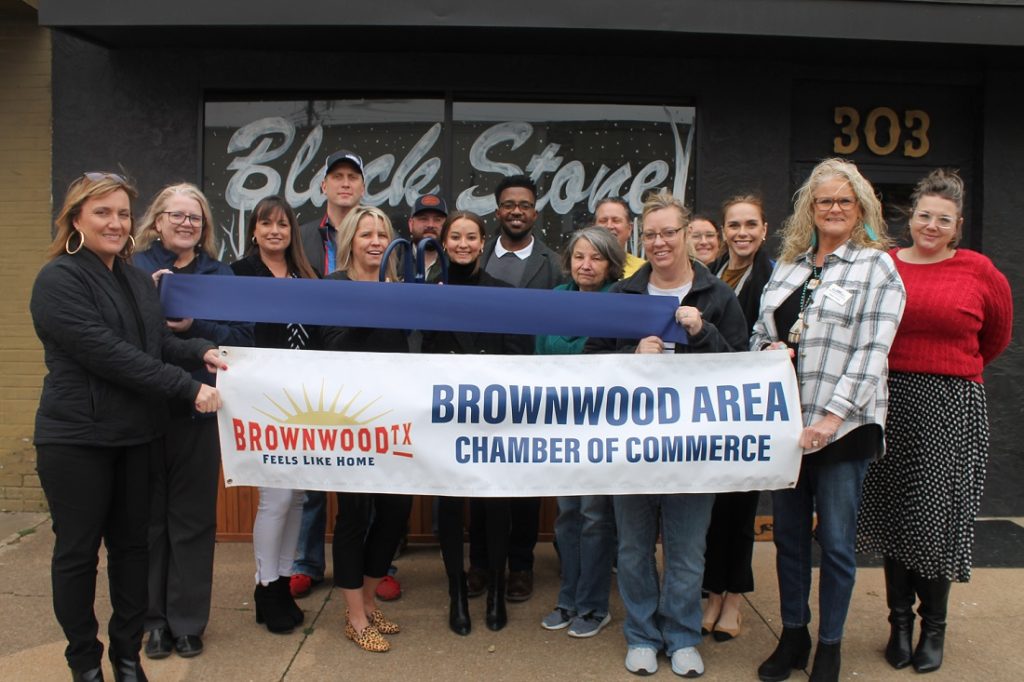 Brownwood Chamber Ribbon Cutting for BlackStone Suites - Vimarsana News