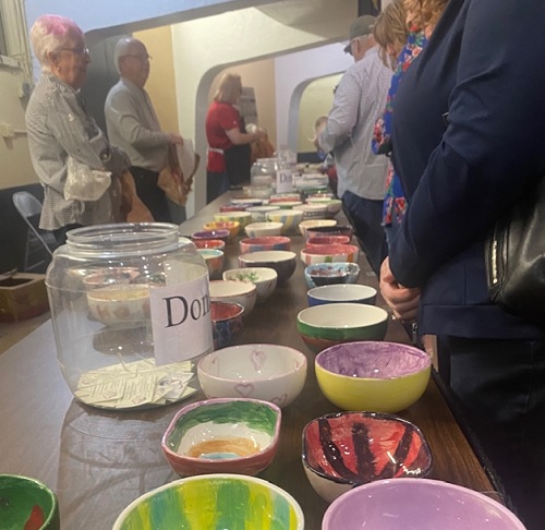 Great Turnout for Good Samaritan Ministries Empty Bowl Project - Vimarsana News