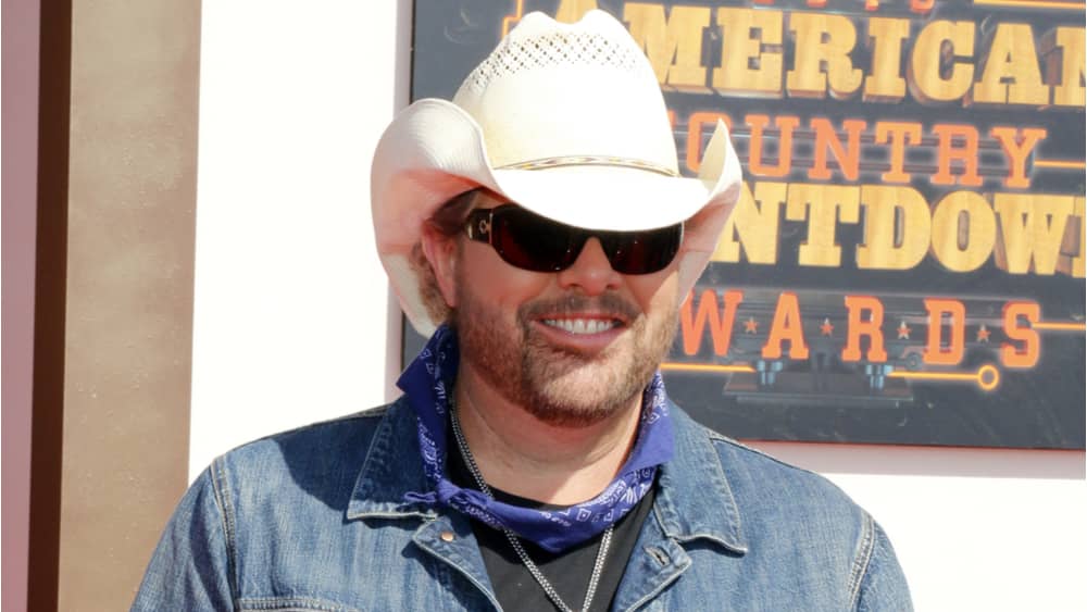 Toby Keith reveals cancer diagnosis