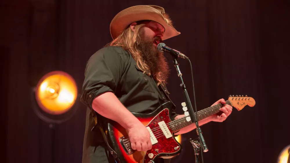 Chris Stapleton Sings the National Anthem at Super Bowl LVII 