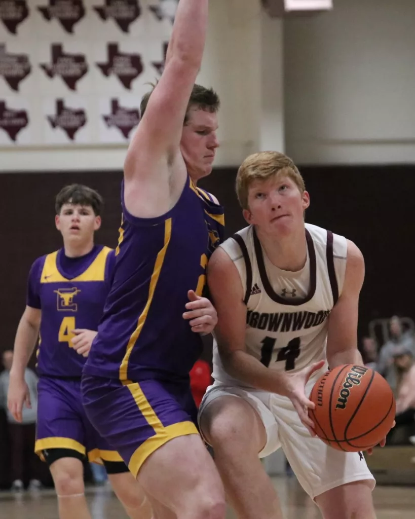 Longhorns knock off Lions, 65-58 - Vimarsana News