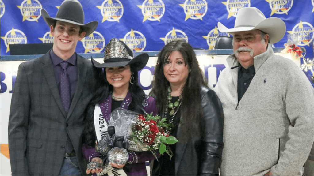Early's Taylor Simpson Crowned 2024 Brown County Youth Fair Queen - Vimarsana News