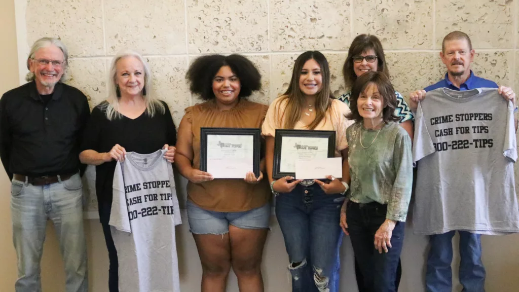 Heart Of Texas Crimestoppers Presents $1,000 Scholarships - Vimarsana News