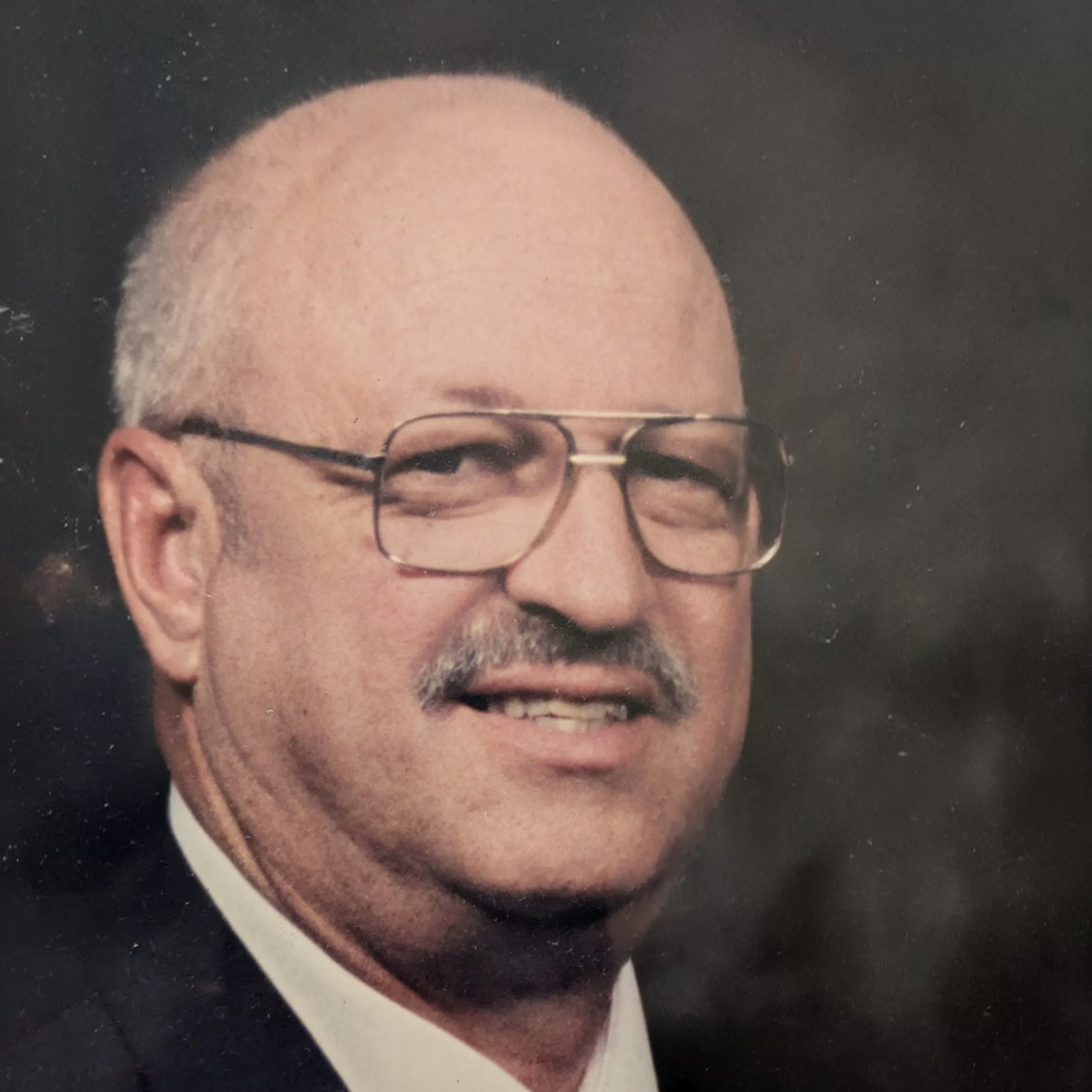 melvin-schneider-obituary-picture_edited