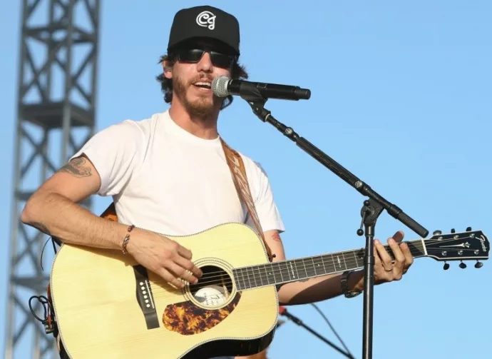 Chris Janson performs at the CountryFlo Music and Camping Festival on November 4^ 2016 in Lake Wales^ Florida.