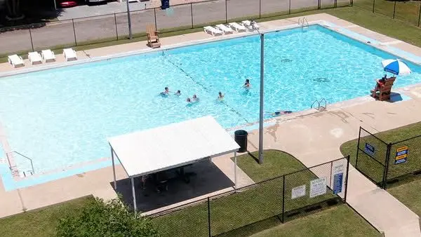 wiggins-pool-2